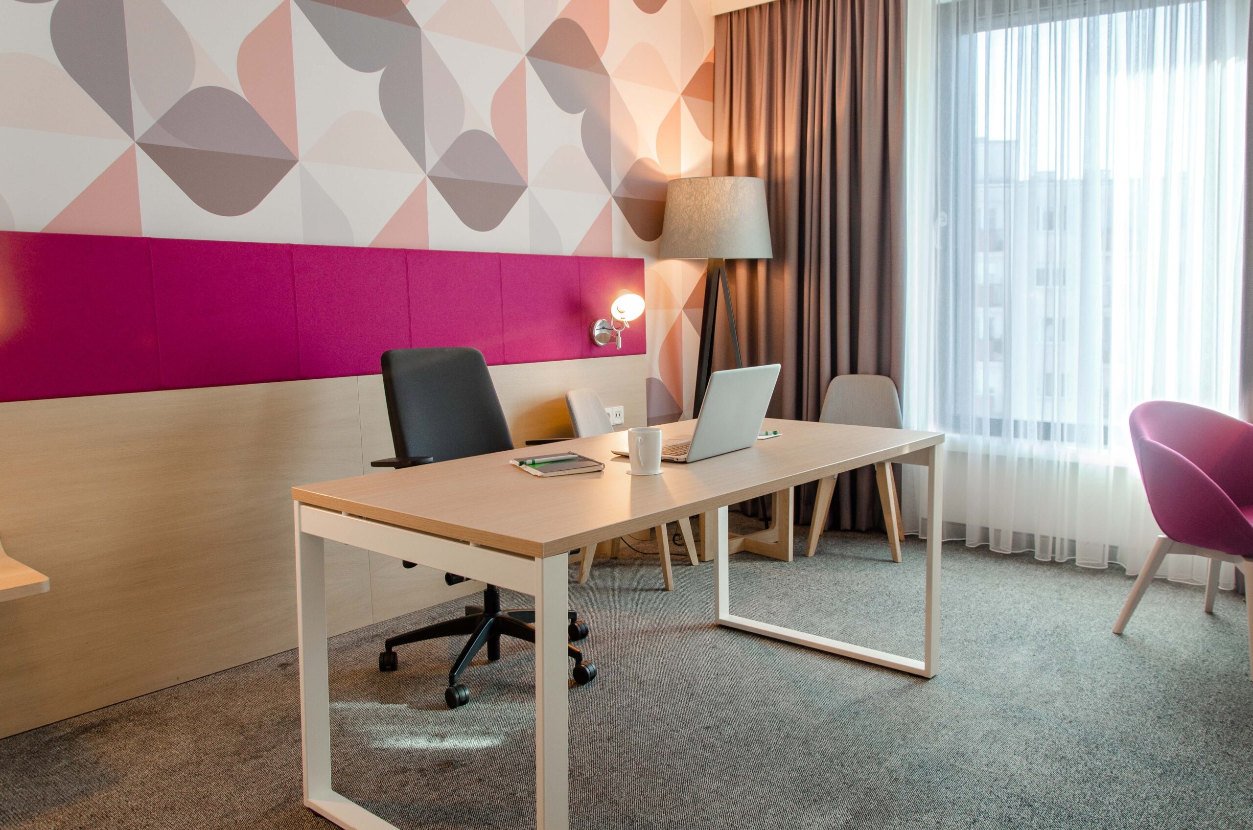 Home office in Holiday Inn Warsaw City Centre