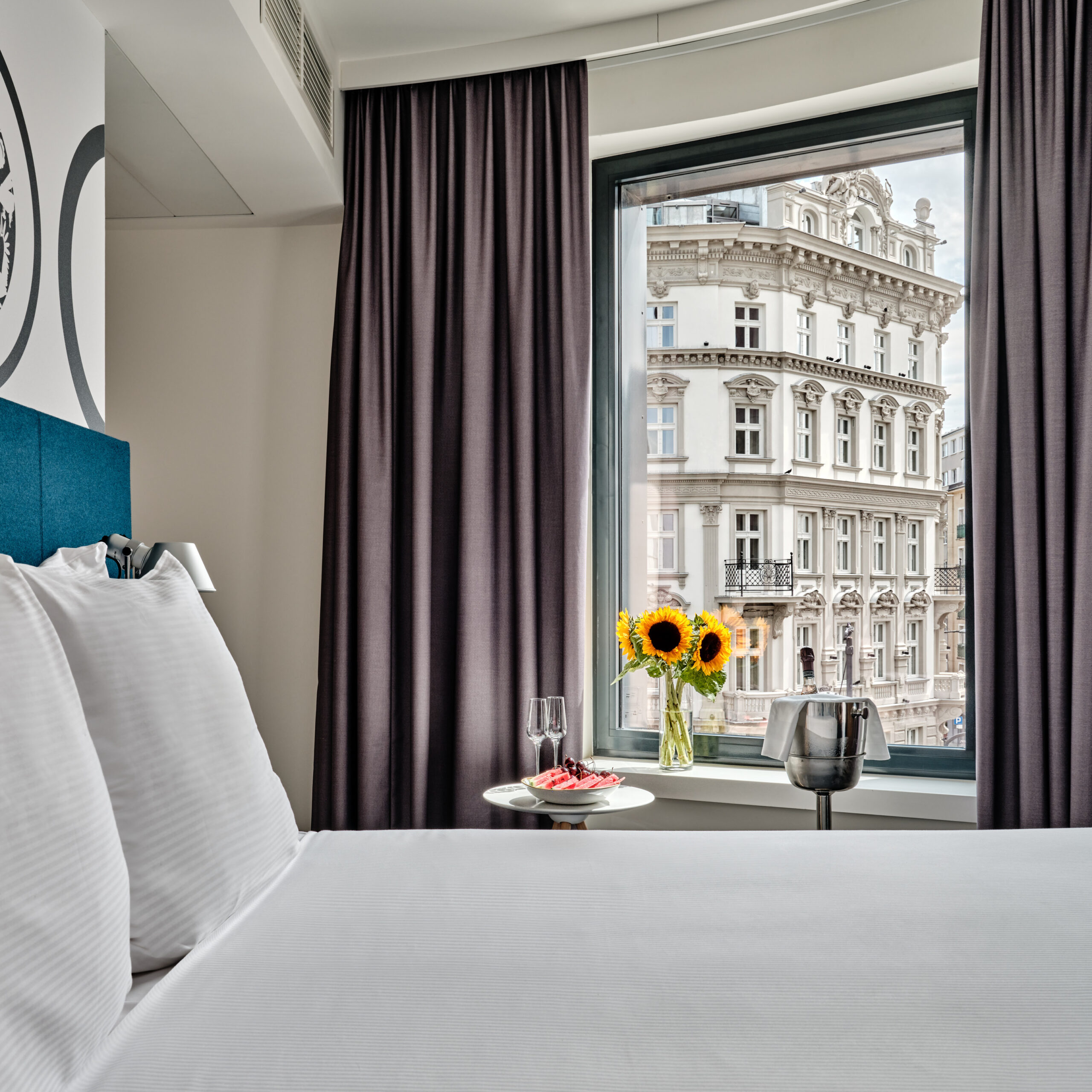 Apartament z łóżkiem typu King-Size i rozkładaną sofą_02