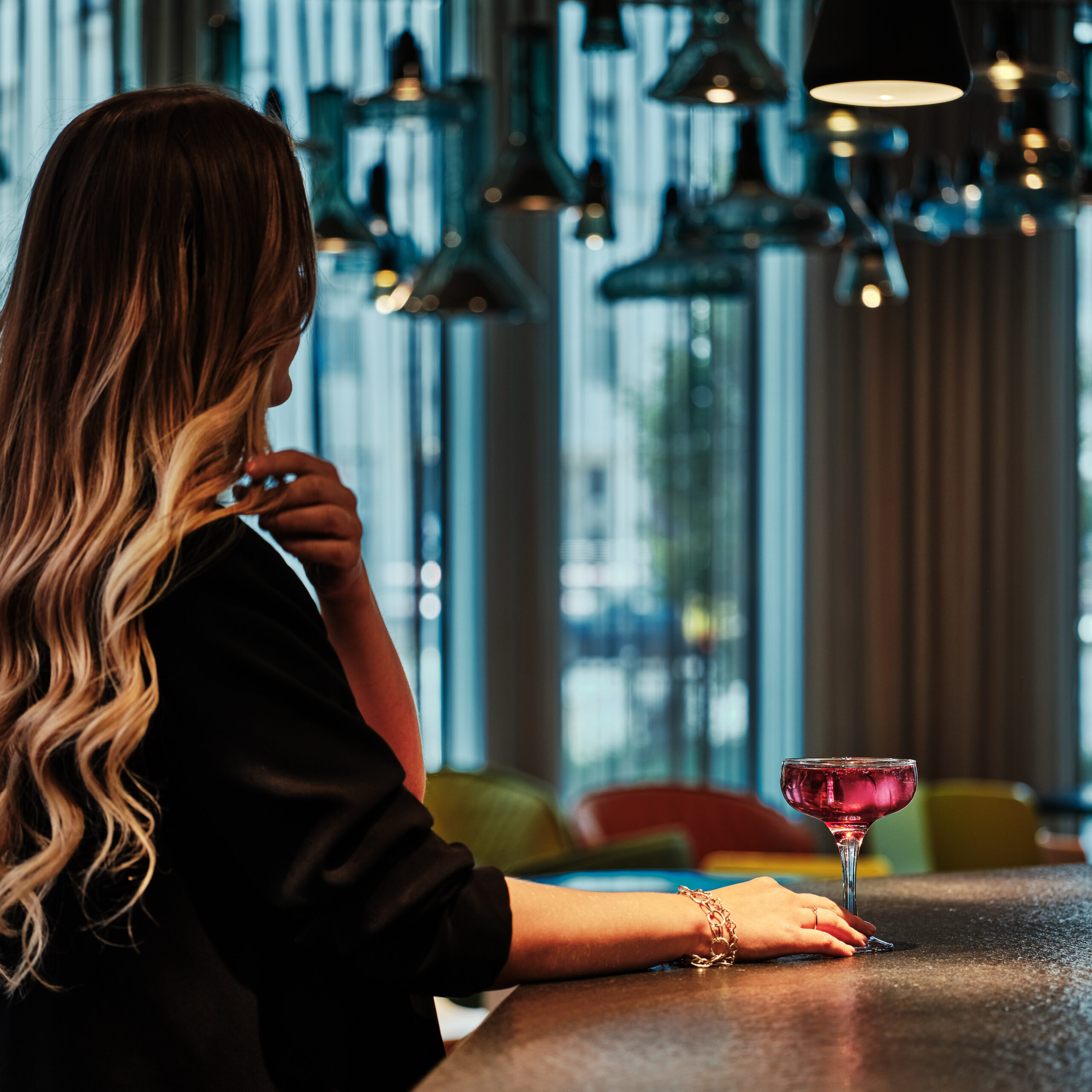 openlobbybar_04